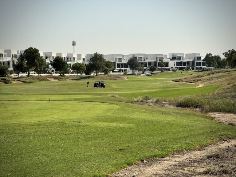 jumeirah-golf-estates-dubai_1275265-1